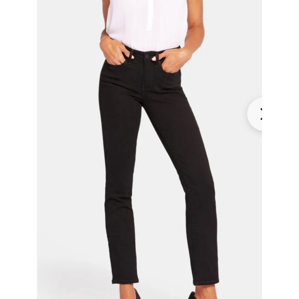 Black Plus Size 16 Petite Women's Stretch Jeans